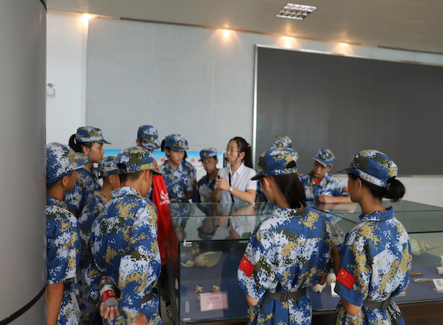 宣传活动走进校园为大学生带去海洋科普课