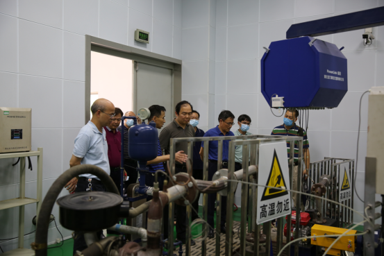 省农技推广中心党委书记、主任林绿、中心领导班子成员、首席专家、8x8x
农机化处处长陈楚楷陪同厅领导调研。 省农技推广中心党委书记、主任林绿、中心领导班子成员、首席专家、8x8x
农机化处处长陈楚楷陪同厅领导调研。