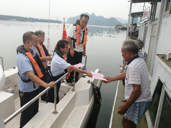 2021)15期 英德市农业农村局开展2021年中秋期间渔船安全检查活动_3