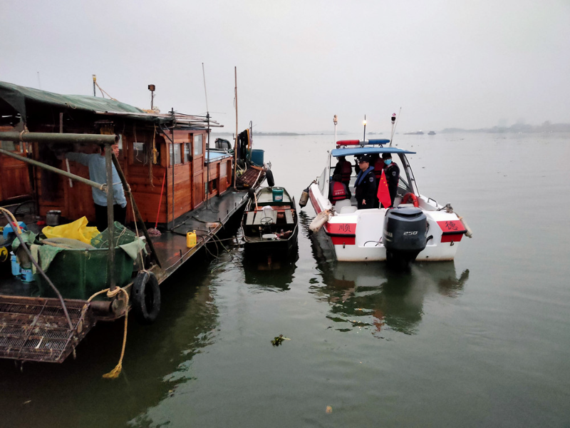 禁渔期巡航2.jpg