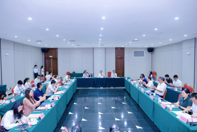 社会力量助力乡村振兴理论研讨会现场。罗宇翔摄 图片